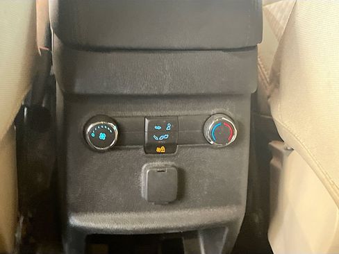 Used 2017 Ford Explorer FWD image 23