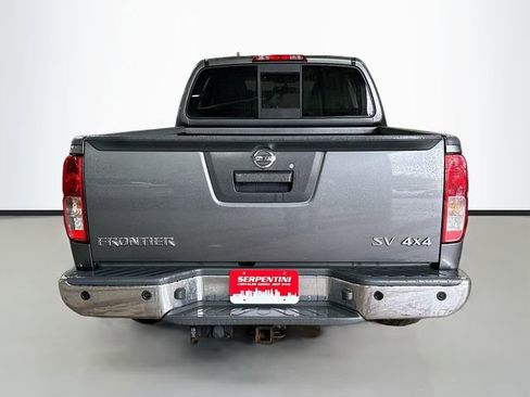 Used 2020 Nissan Frontier SV image 7