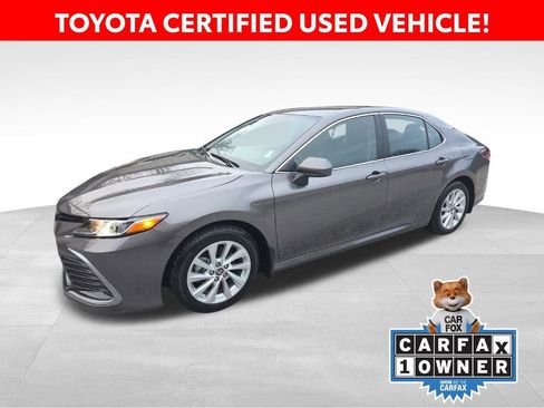 Certified 2024 Toyota Camry LE image 1