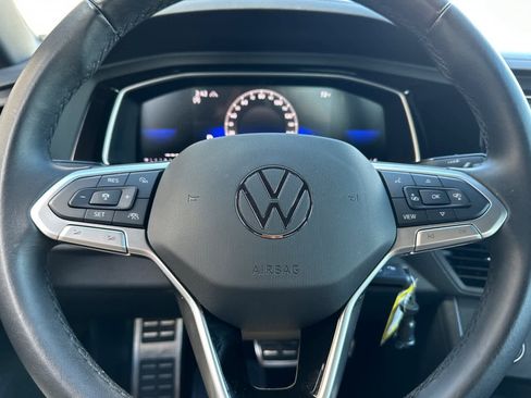 Used 2024 Volkswagen Jetta Sport image 20