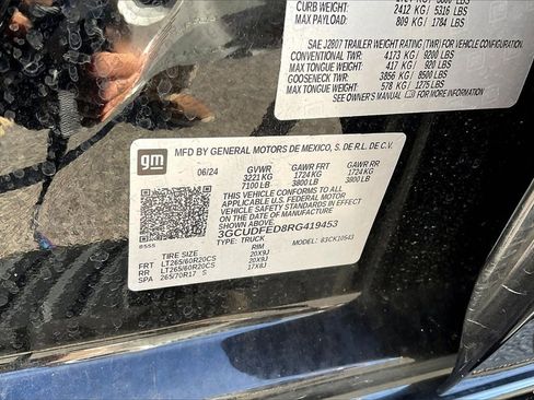 Used 2024 Chevrolet Silverado 1500 LT Trail Boss w/ Convenience Package II image 35