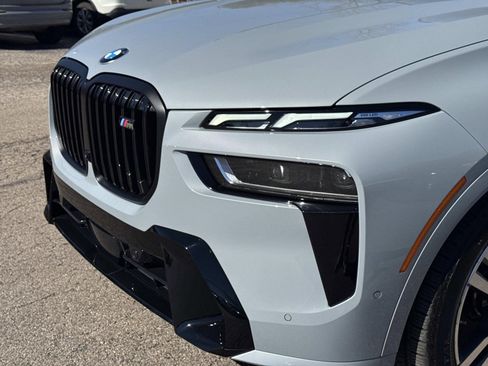 Certified 2025 BMW X7 M60i image 10