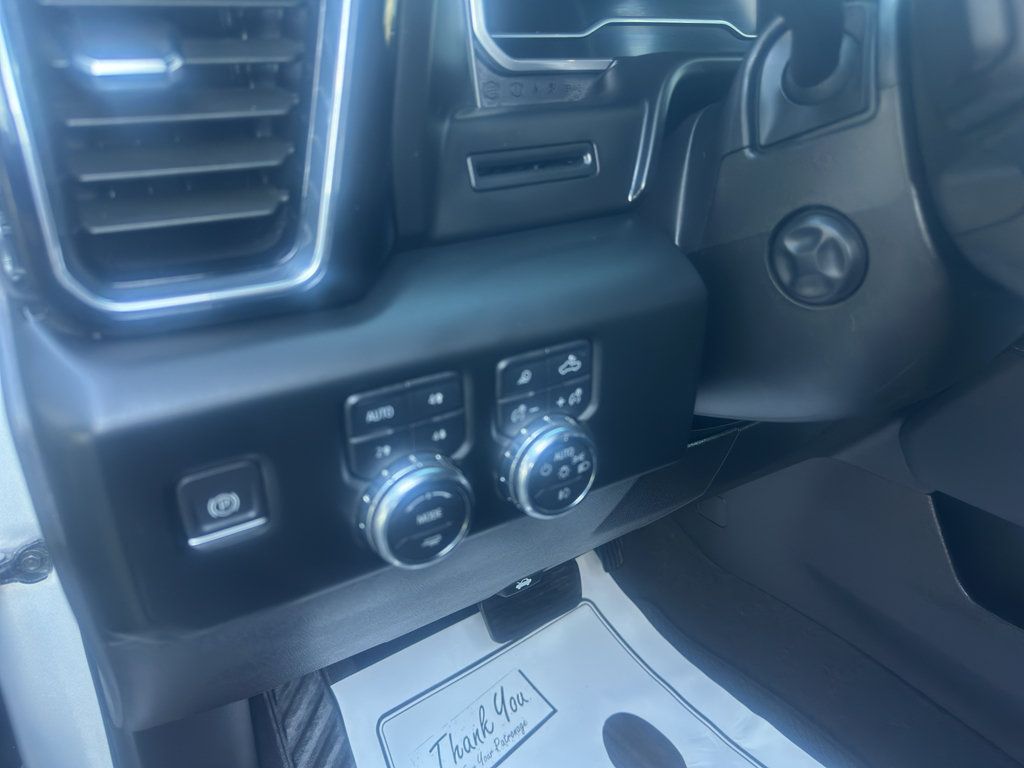 Used 2022 GMC Sierra 1500 Denali AWD/4WD image 19
