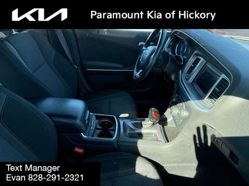 Used 2022 Dodge Charger SXT image 10