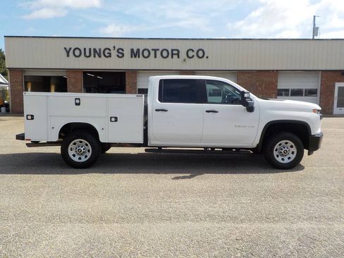 Used 2022 Chevrolet Silverado 3500 W/T w/ WT Convenience Package AWD/4WD image 7