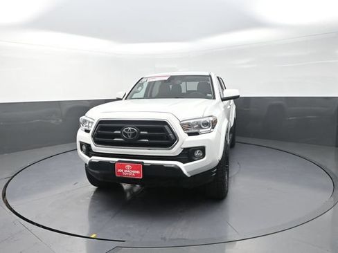 Used 2022 Toyota Tacoma SR5 AWD/4WD image 23