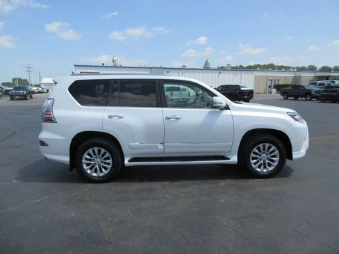 Used 2018 Lexus GX 460 Premium w/ Premium Package AWD/4WD image 5
