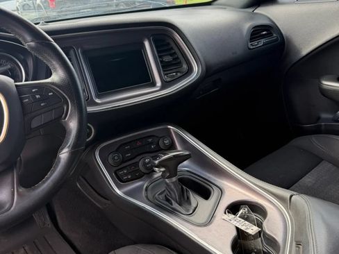 Used 2018 Dodge Challenger R/T RWD image 14