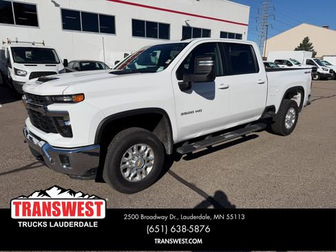 Used 2024 Chevrolet Silverado 3500 LT image 1