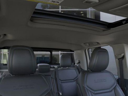 New 2025 Ford Maverick Lobo image 12