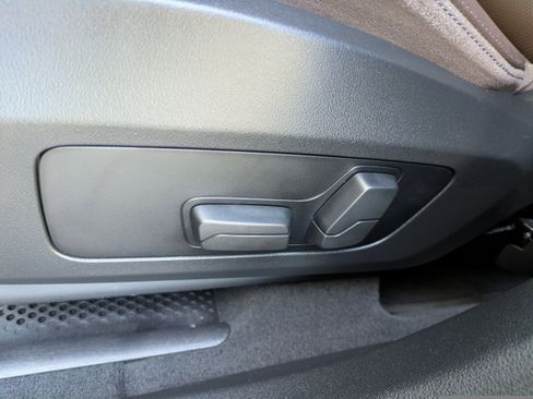 Used 2023 BMW X1 xDrive28i w/ Premium Package image 19