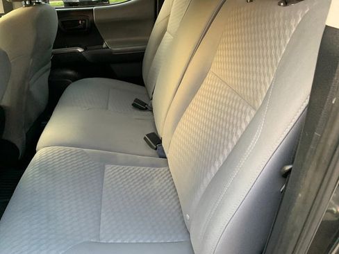 Used 2020 Toyota Tacoma SR5 image 19