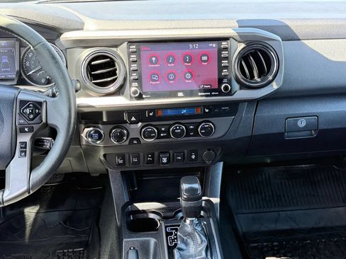 Used 2020 Toyota Tacoma TRD Pro AWD/4WD image 17
