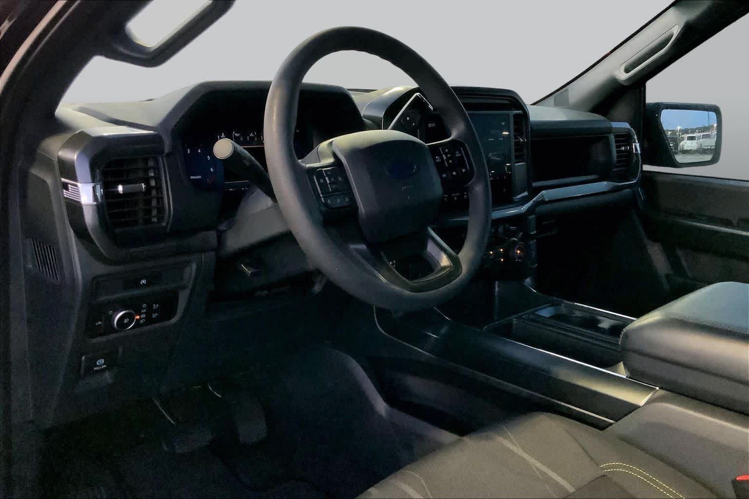 Used 2025 Ford F150 STX w/ Equipment Group 200A RWD image 16