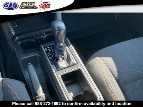 Used 2020 Toyota Tacoma TRD Sport w/ Technology Package image 17