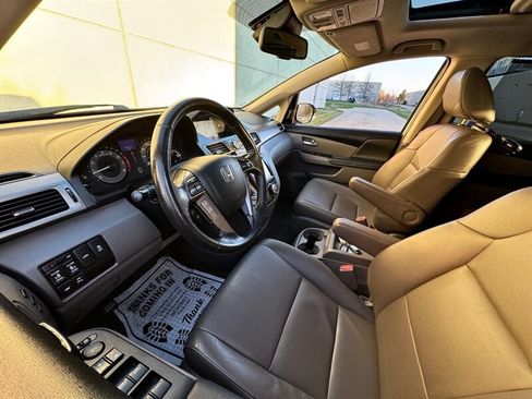 Used 2015 Honda Odyssey Touring Elite image 15