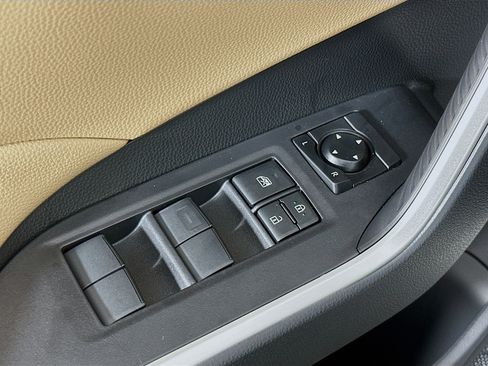 Used 2025 Toyota RAV4 LE image 15