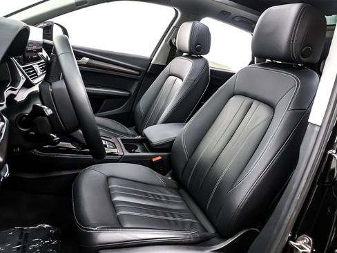 Used 2023 Audi Q5 2.0T Premium Plus w/ Premium Plus Package image 17