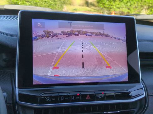 Used 2025 Jeep Compass Trailhawk image 19