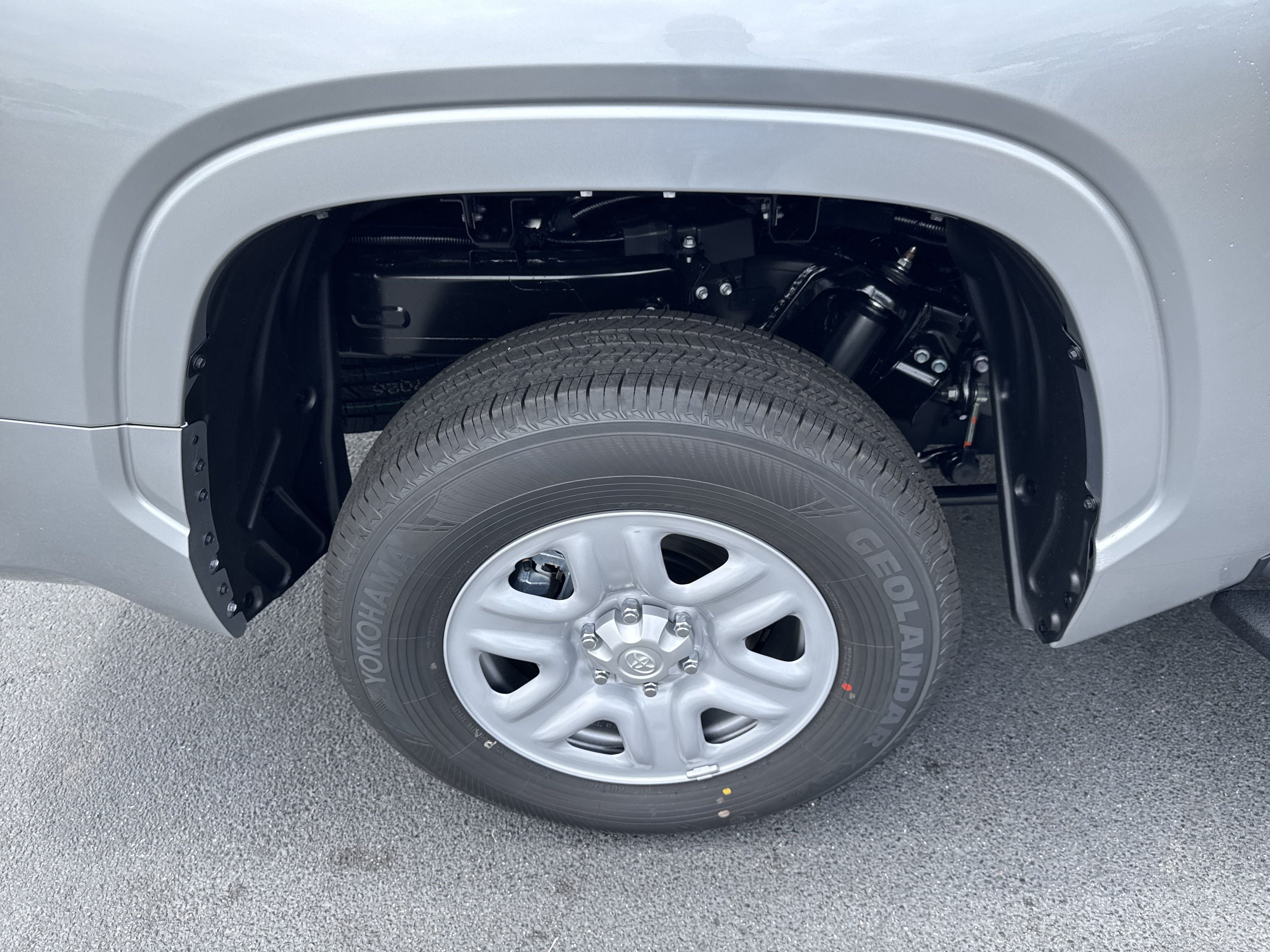 New 2025 Toyota Tundra SR w/ SR Tow Package AWD/4WD image 11