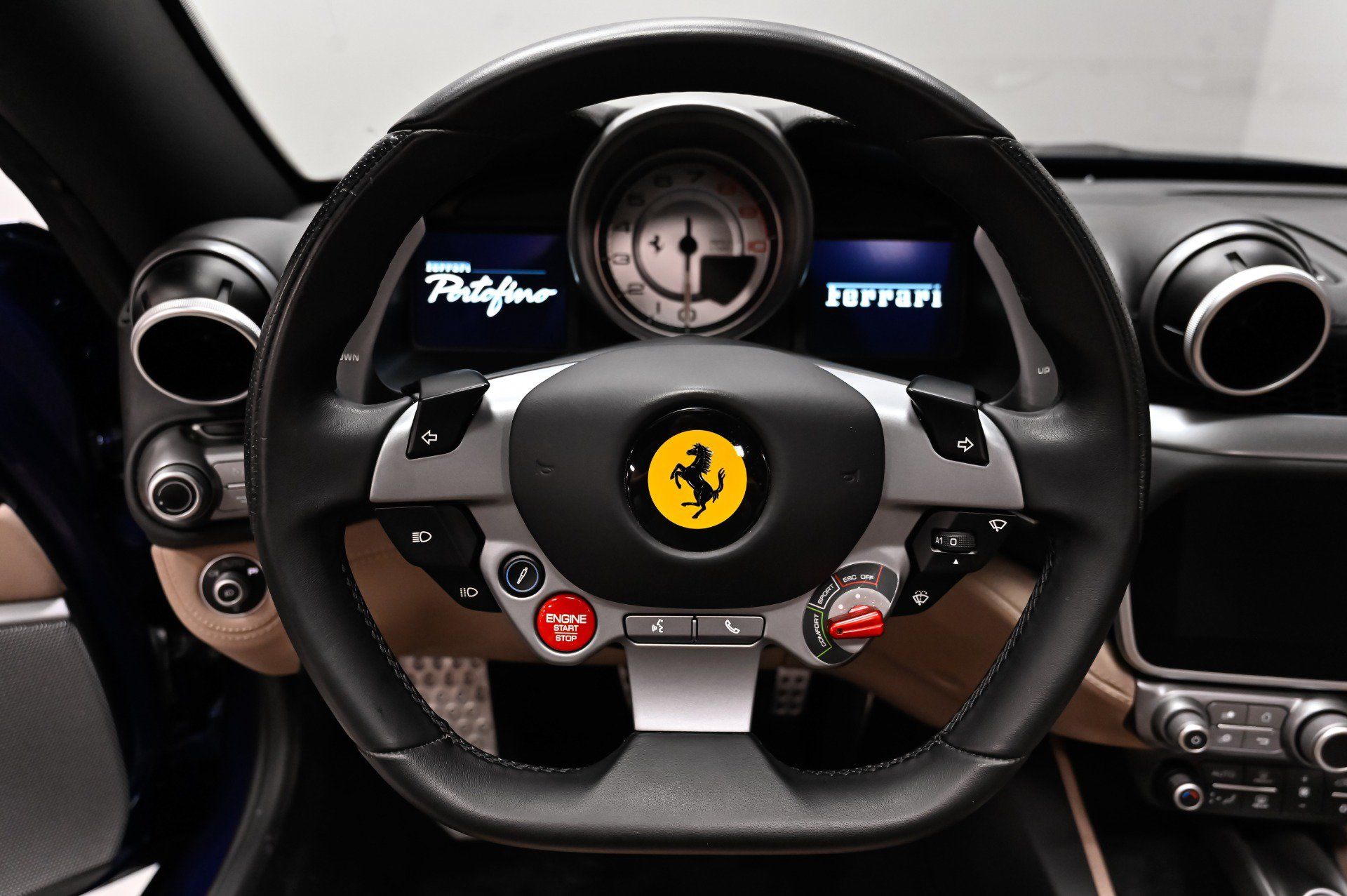 Used 2019 Ferrari Portofino RWD image 48