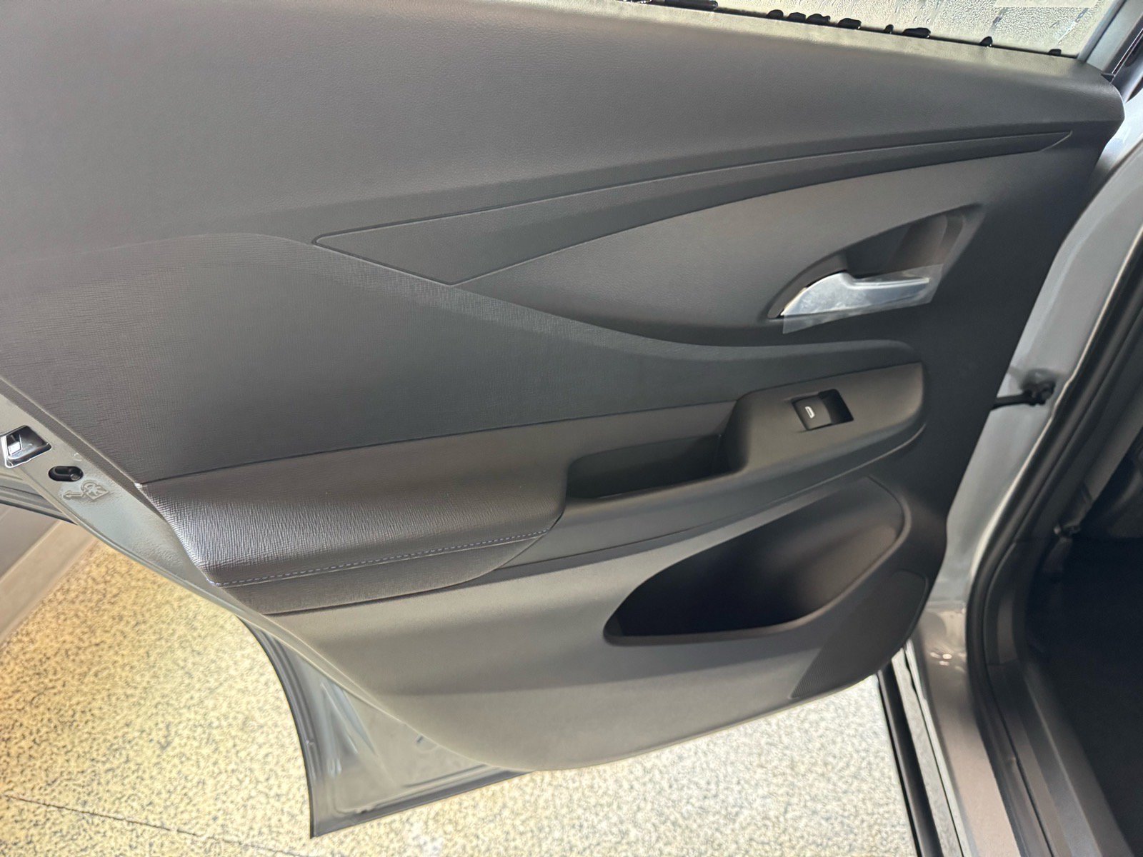 New 2026 Buick Envista Sport Touring w/ Convenience I Package FWD image 9