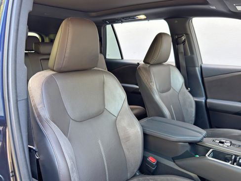 Used 2024 Lexus TX 350 AWD w/ Technology Package image 40