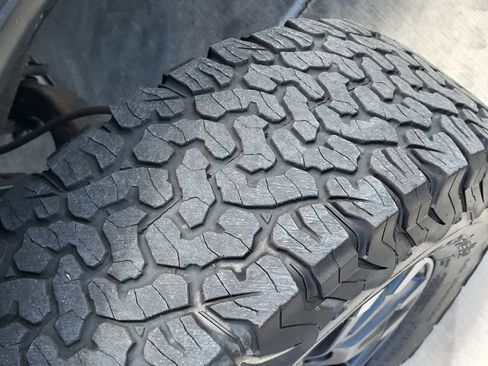 Used 2021 Nissan Titan PRO-4X w/ Off Road Protection Package AWD/4WD image 10
