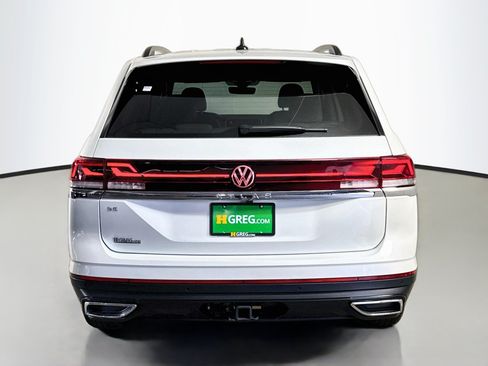 Used 2026 Volkswagen Atlas SE FWD image 8