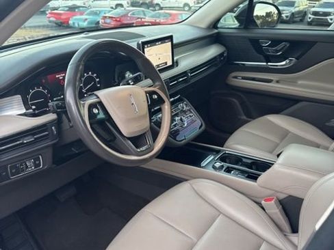 Used 2020 Lincoln Corsair FWD w/ Convenience Package image 10