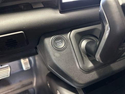 Used 2025 Land Rover Defender 110 X image 22