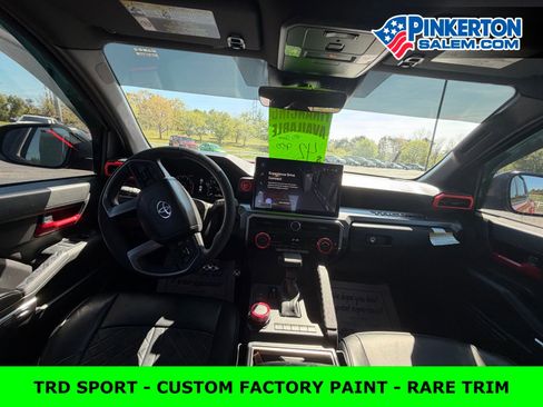 Used 2025 Toyota Tacoma TRD Sport AWD/4WD image 6