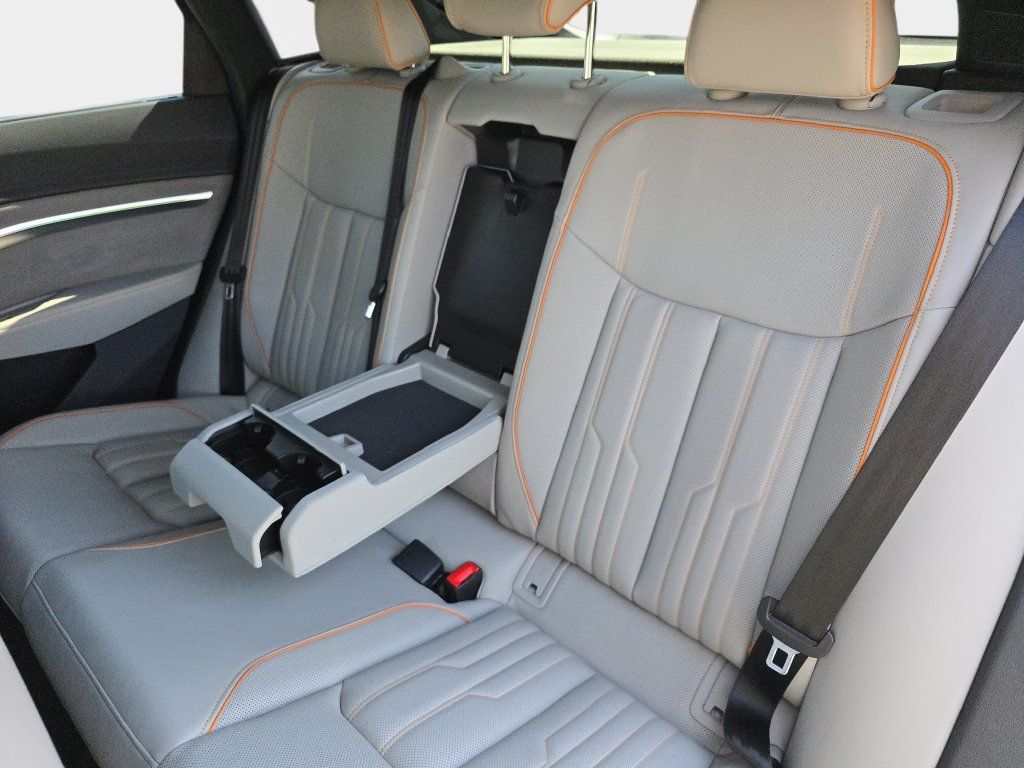 Certified 2024 Audi Q8 e-tron Prestige AWD/4WD image 14