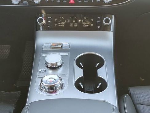 New 2026 Genesis GV70 2.5T Advanced image 17