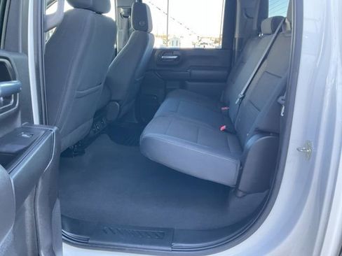 Used 2024 Chevrolet Silverado 2500 Custom w/ Custom Value Package image 22