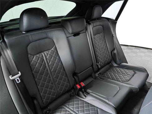 New 2026 Audi SQ8 Prestige AWD/4WD image 24