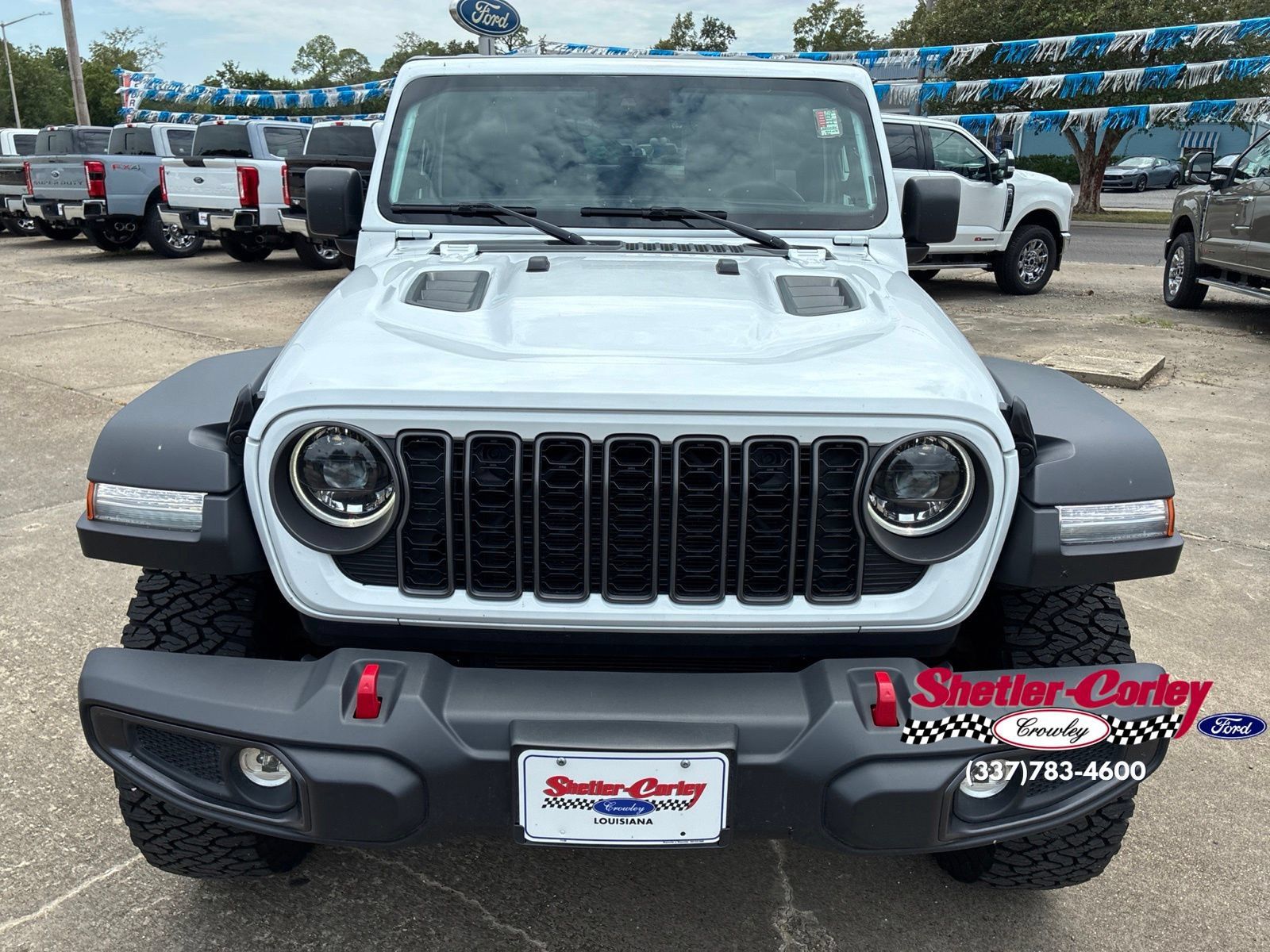 Used 2025 Jeep Wrangler Unlimited Rubicon AWD/4WD image 4