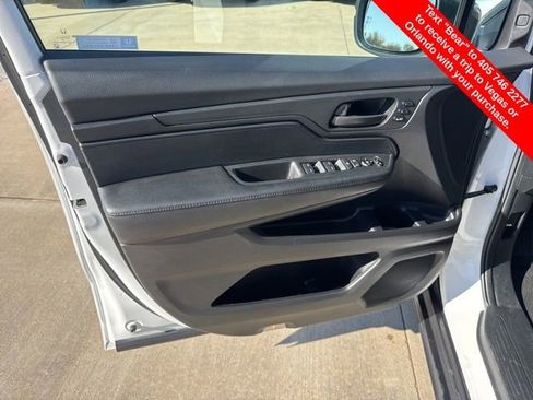 Used 2024 Honda Odyssey EX-L image 18