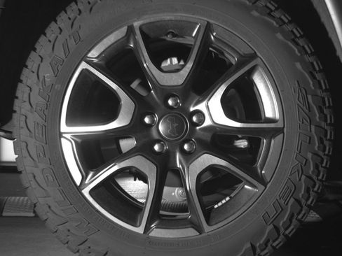 Used 2025 Jeep Compass Trailhawk AWD/4WD image 15