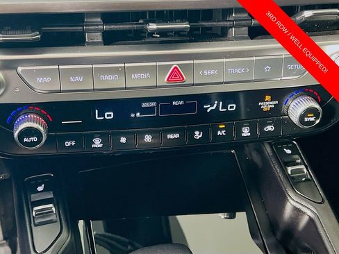 Certified 2023 Kia Telluride S w/ S Sunroof Package FWD image 17