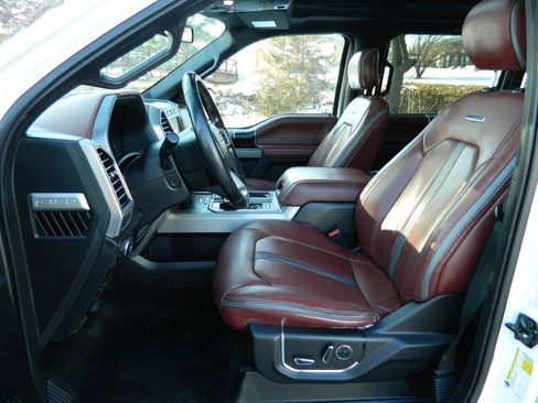 Used 2018 Ford F150 Platinum w/ Equipment Group 701A Luxury image 14