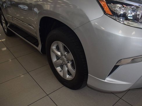 Used 2014 Lexus GX 460 AWD/4WD image 5
