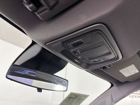 Used 2022 Chevrolet Silverado 1500 W/T w/ WT Value Package image 18