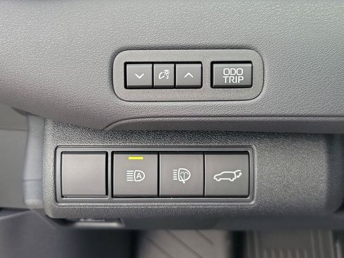 New 2026 Toyota C-HR AWD/4WD image 30