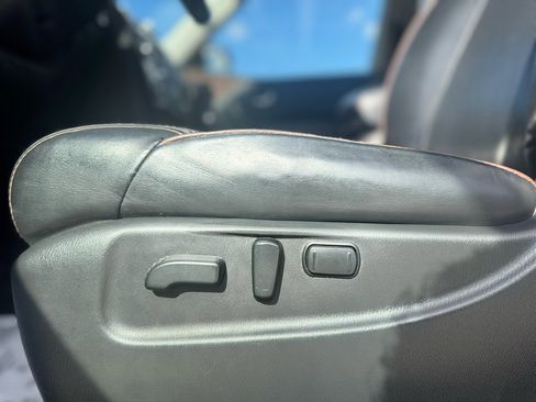 Used 2018 Nissan Armada SL image 37