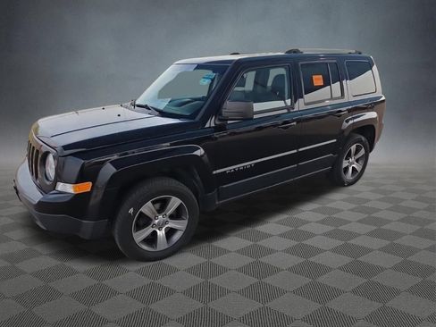 Used 2017 Jeep Patriot High Altitude AWD/4WD image 2