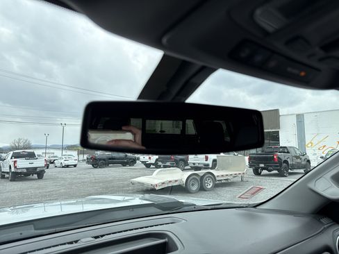 Used 2022 Chevrolet Silverado 3500 LTZ w/ LTZ Convenience Package image 23