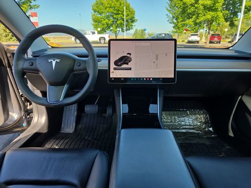 Used 2019 Tesla Model 3 Long Range AWD/4WD image 18