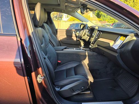 New 2026 Volvo XC60 B5 Ultra w/ Protection Package Premier image 11
