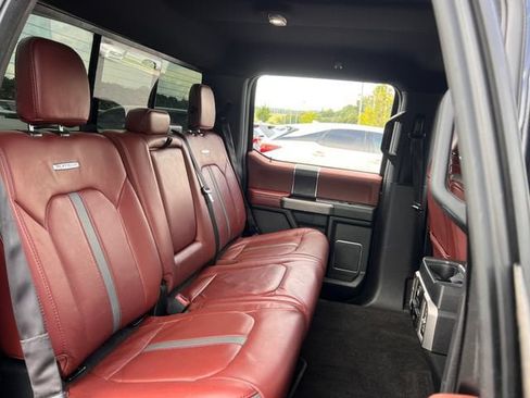 Used 2018 Ford F150 Platinum w/ Equipment Group 701A Luxury AWD/4WD image 28
